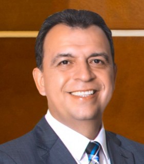 Dr. Carlos Becerra Mojica